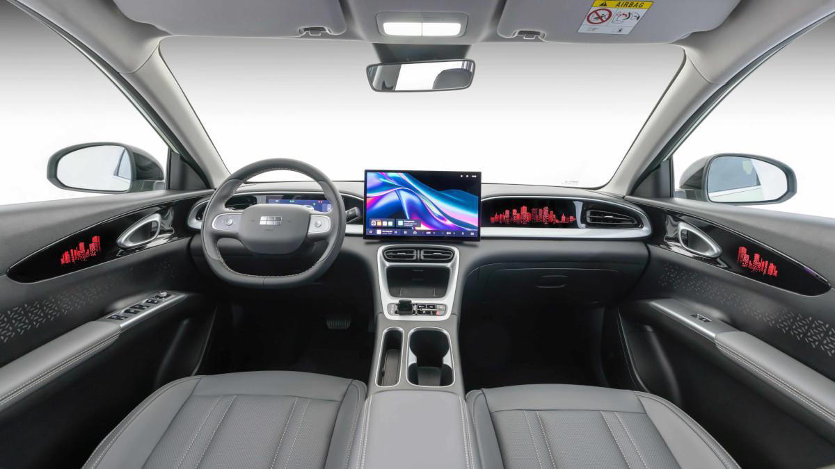 Este es el E2, el coche que Geely fabricará en España en la planta de Ford en Almussafes