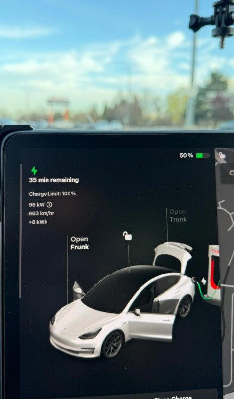 Después de 600.000 km este Tesla Model 3 cambia su batería NCA por una LFP
