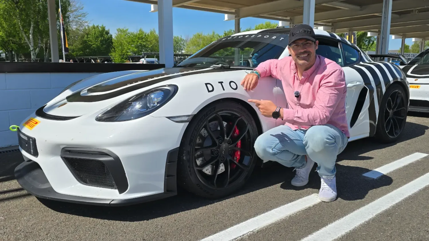 Pruebo los Pirelli P Zero R y Trofeo RS en el circuito de Goodwood, con un BMW M4 y un Porsche 718 Cayman GT4