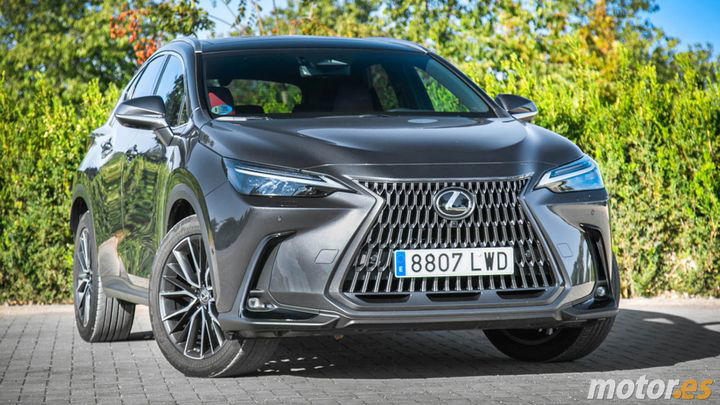 El anti-BMW X3 con motor híbrido irrompible baja 6.700 € y, con 4x4, deja al Mercedes GLC y Audi Q5 fuera de juego
