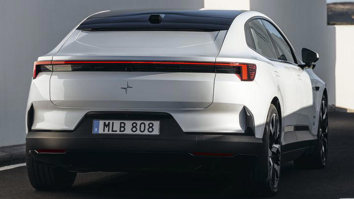 El Polestar 4 coupé ya tiene precios en España, pero se queda por detrás de sus rivales alemanes en autonomía