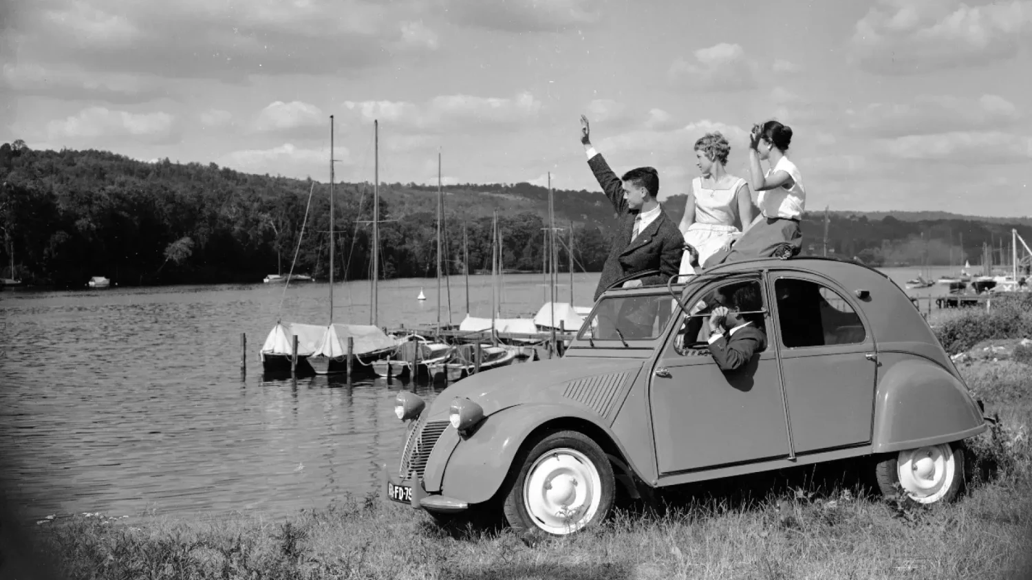 Citroën, El nacimiento del Citroën 2CV: del TPV para llevar la cesta de los huevos a vender cinco millones de unidades