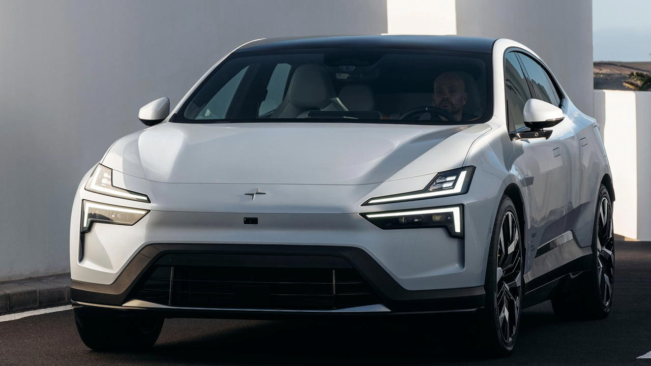 El Polestar 4 coupé ya tiene precios en España, pero se queda por detrás de sus rivales alemanes en autonomía