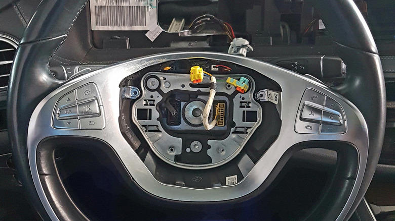 Airbags are increasingly being stolen in this US city - and here's why