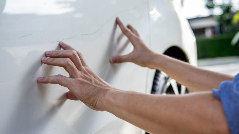 What does 'minor damage' mean on Carfax?