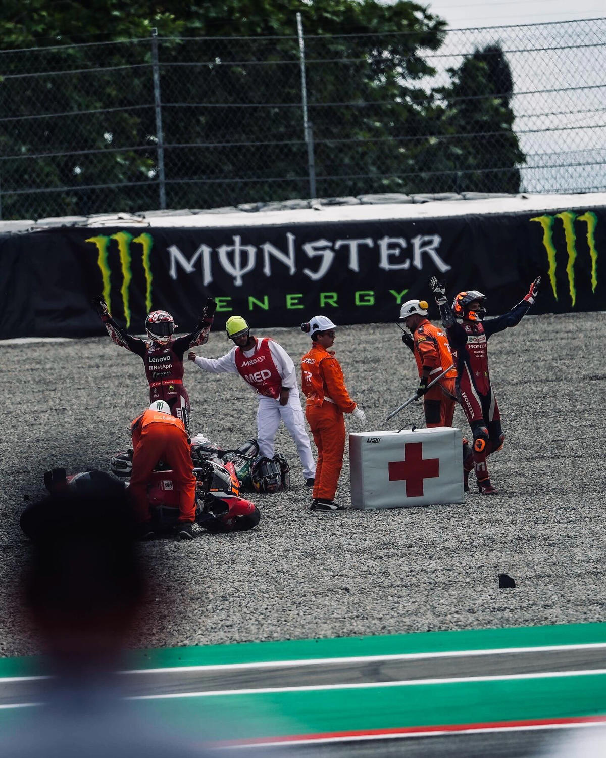 MotoGP busca soluciones