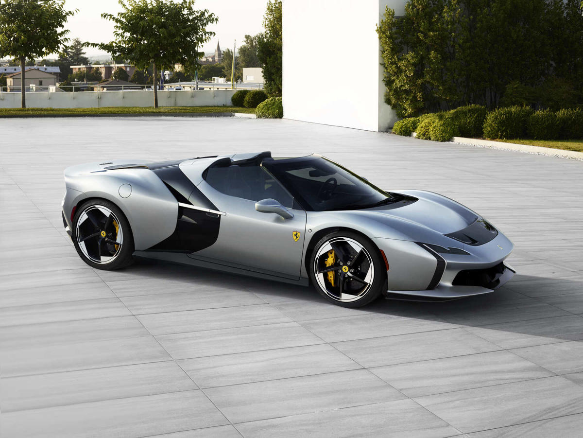 Tener un Ferrari por 3.200 euros al año, la opción para acceder al coche de los sueños para todos los bolsillos