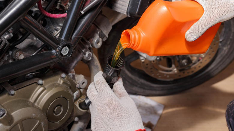 What's the average lifespan of a motorcycle engine?