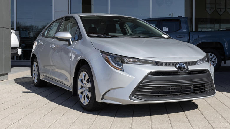 This new manual Toyota Corolla is very cheap (but not in the US)