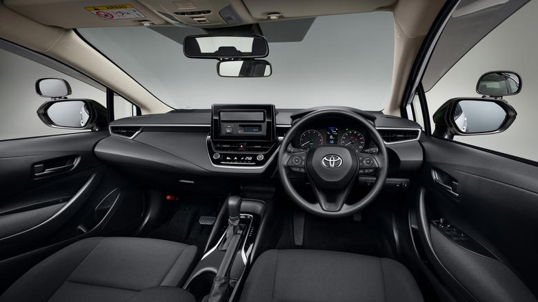 This new manual Toyota Corolla is very cheap (but not in the US)