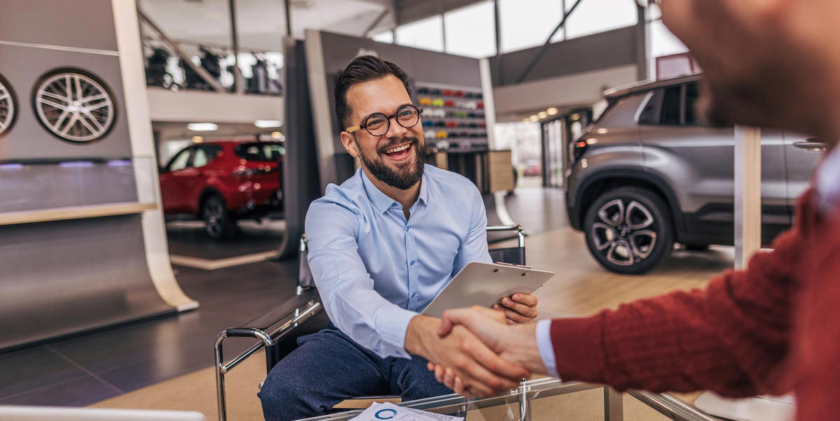 La OCU advierte sobre los seguros para coches eléctricos: 