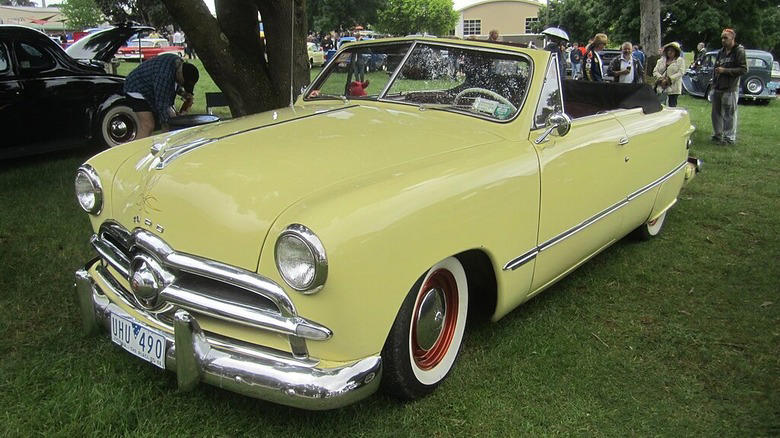 Why is the 1949 Ford called 'shoebox?'