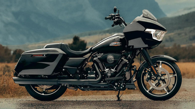 How much horsepower does the Harley-Davidson 117 engine have?