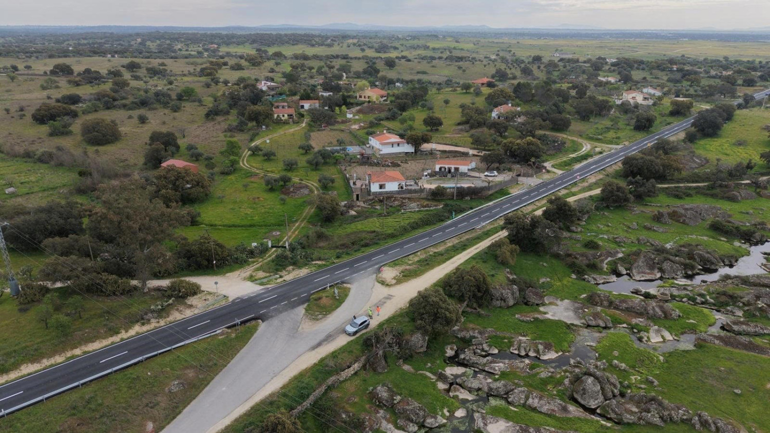 Casi 30 kilómetros de carretera renovados en Cáceres: así queda la EX-207 entre Arroyo de la Luz y Brozas tras una obra millonaria