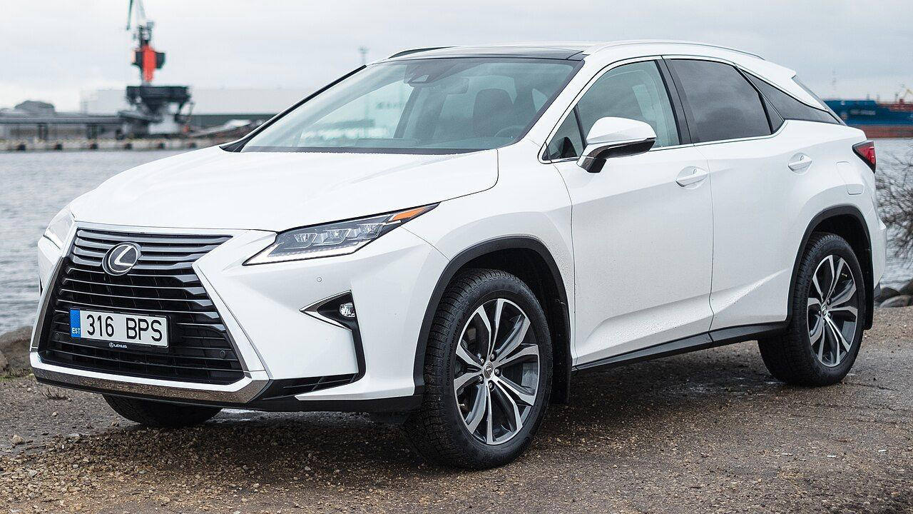 Mechanics keep finding transmission failures in high-mileage luxury crossovers