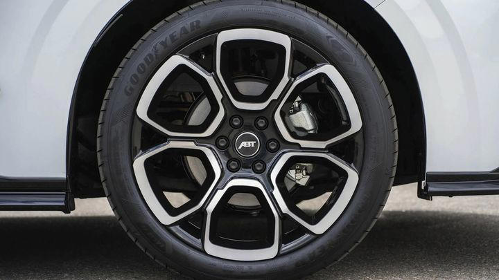 ABT convierte la Volkswagen Caravelle en un monovolumen deportivo por mucho menos de lo esperado