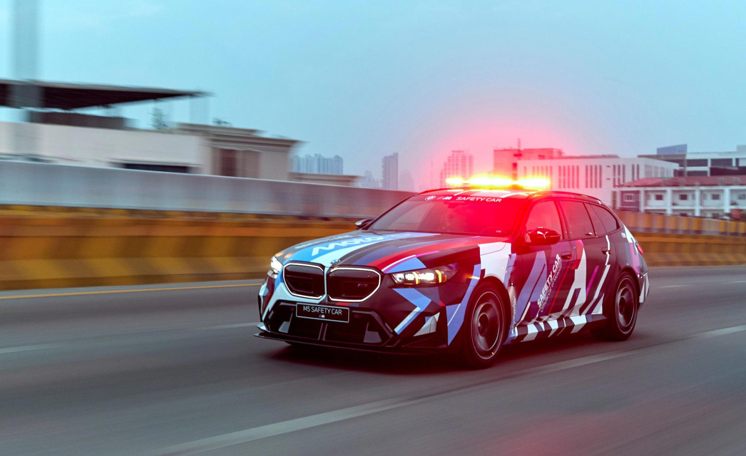 He probado el BMW de MotoGP: la experiencia es de las que impresionan y no se olvidan