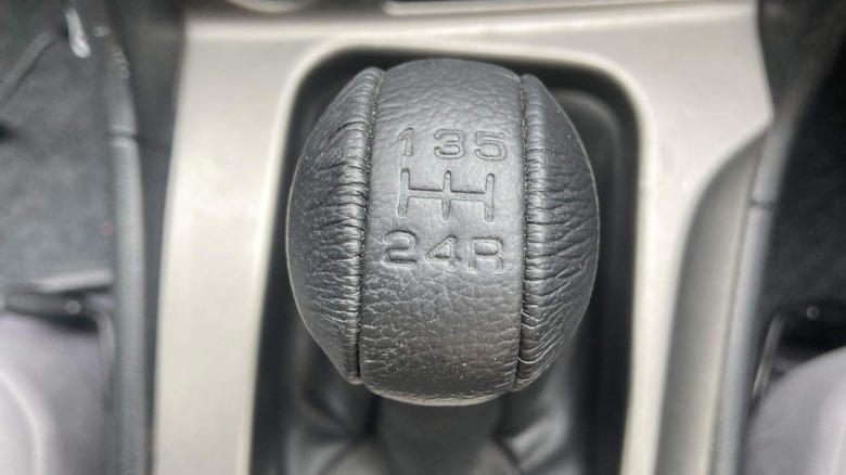 What's the average lifespan of a manual transmission?