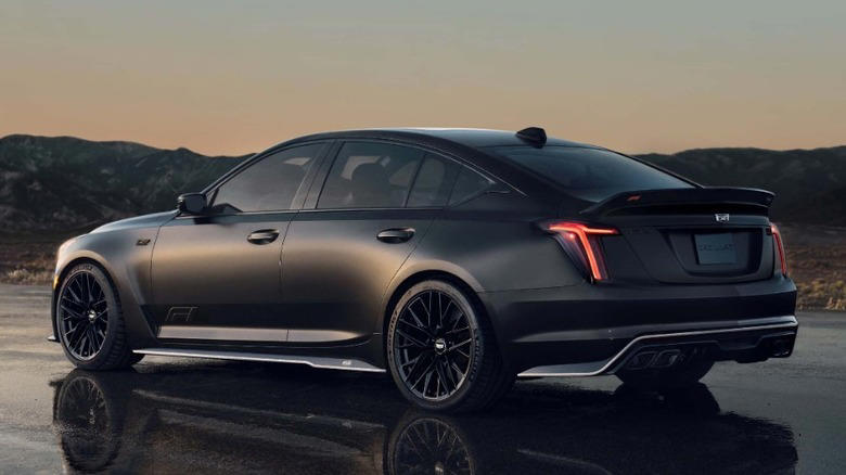 These are the only remaining manual US cars combining V8 engines with rear wheel drive