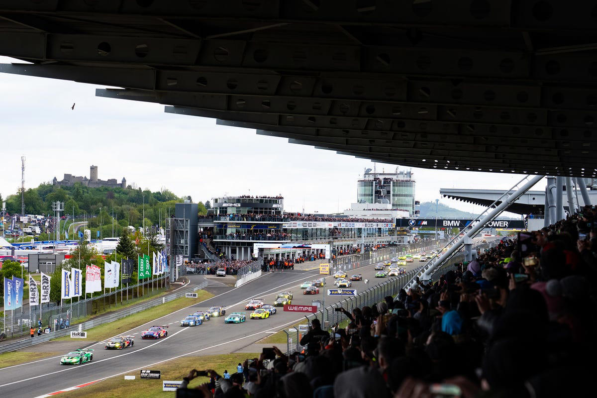 Mercedes AMG GT3 wins Nürburgring 24 but not the one with Max Verstappen in it