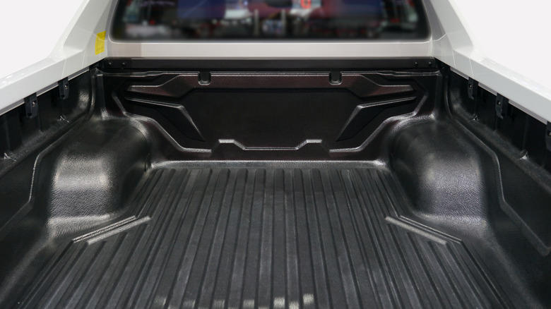 Who actually makes Michelin's pickup truck bed mats? Hint: It's not Michelin