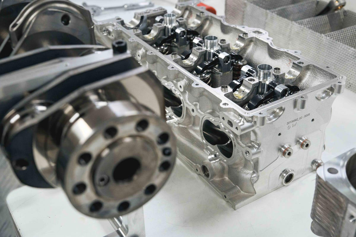 Singer’s latest collab with Cosworth yields 420-HP flat-six