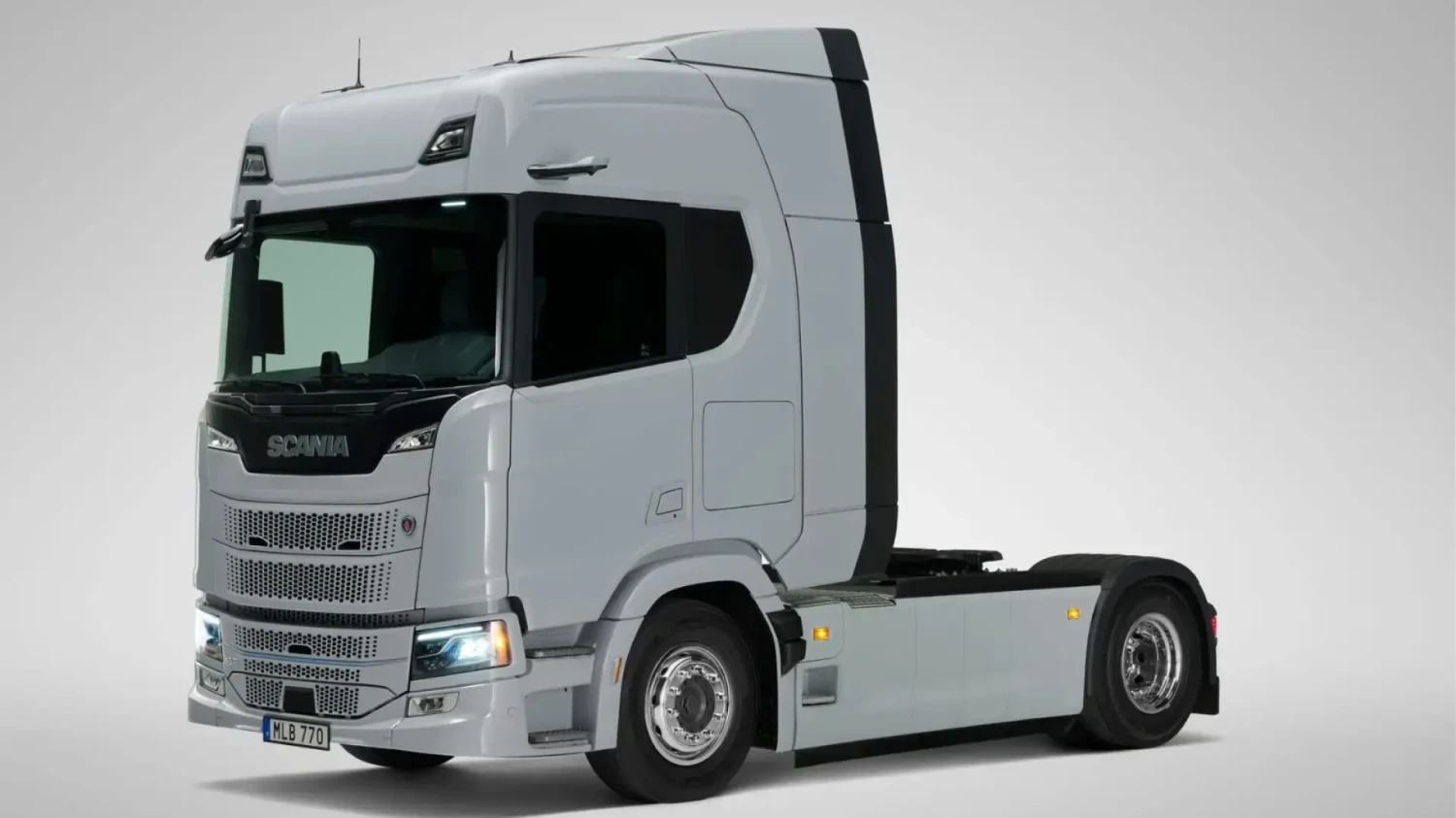 Scania mete hasta 356 kWh adicionales de baterías en su camión eléctrico para poder recorrer hasta 720 km con una sola carga
