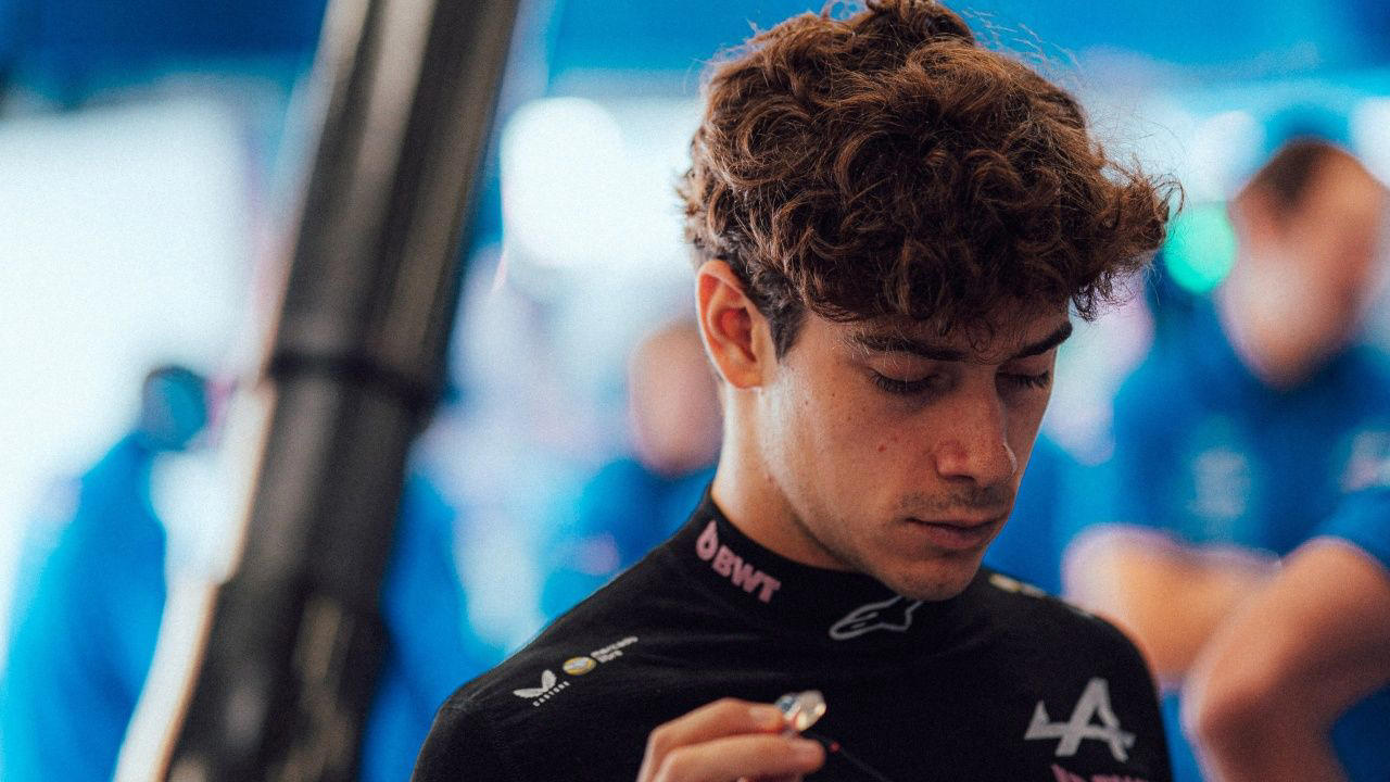 Colapinto es atizado por todos tras su error en Bakú: Norris cree que «no merece estar en Fórmula 1» y Briatore estudia medidas