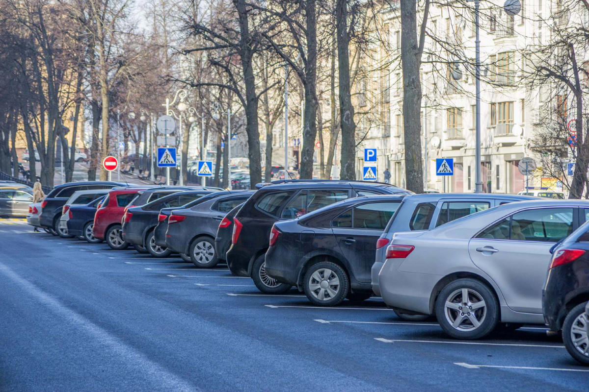 Comprar un coche usado con pocos kilómetros también tiene sus riesgos: ¿cómo evitar un fraude?