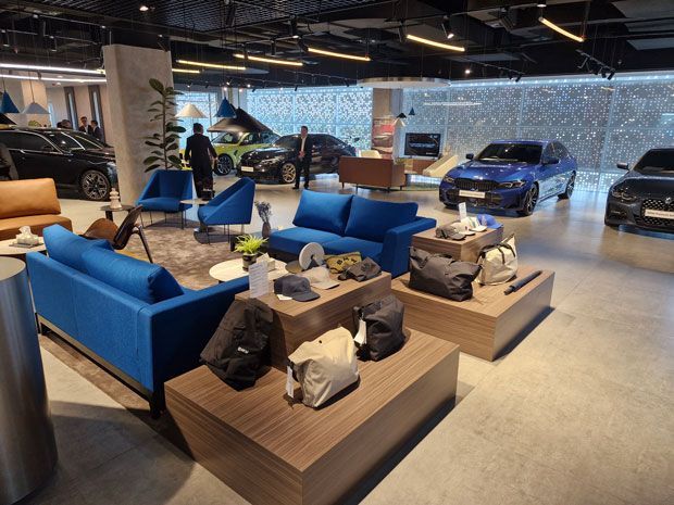 BMW Khawatir dengan Kedatangan Merek-Merek Mobil Mewah China? Ini Kata Mereka