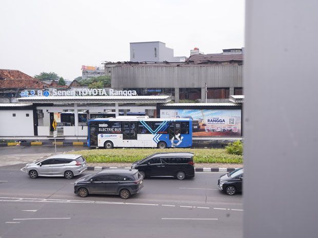 Nama Toyota Rangga Kini Tercantum di Halte Pasar Senen TransJakarta