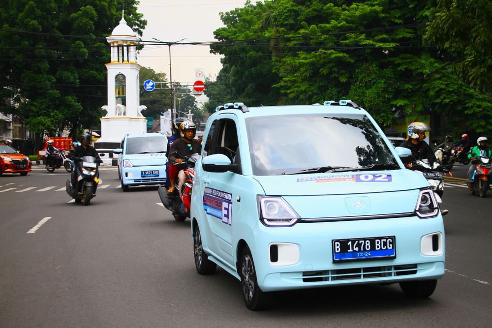 First Drive Seres E1 di Bandung, Mobil Listrik yang Mungil dan Serba Bisa