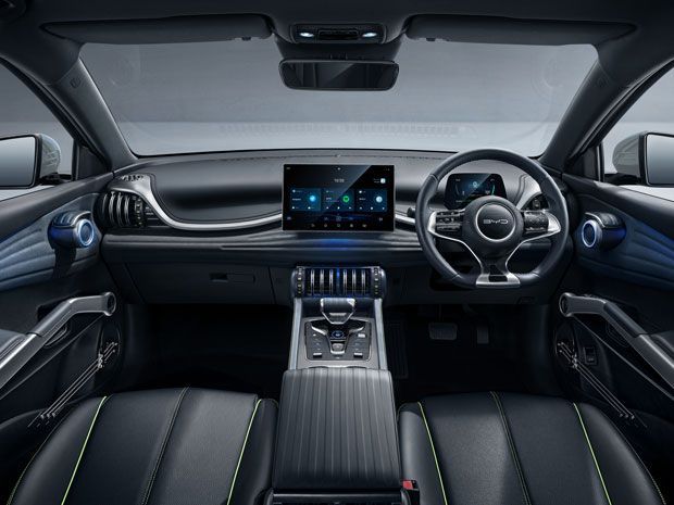 Mobil Listrik BYD Atto 3 Punya Varian Baru yang Lebih Murah, Harga Rp300 Jutaan!