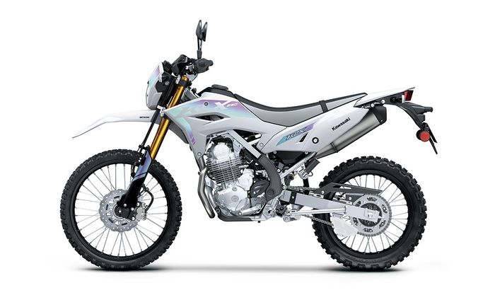 Kelas di Atas KLX150 Harga Wow, Intip Spek dan Tampilan Motor Trail Kawasaki Terbaru