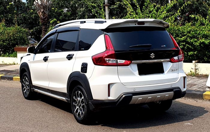 Masih Seger, Mobil Bekas Suzuki XL7 Keluaran 2022 - 2023 Dijual Segini