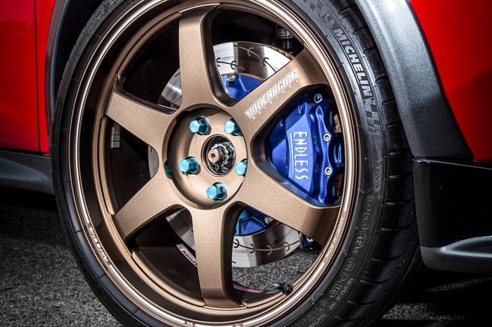 Ini Kelebihan dan Kekurangan Pasang Kaliper Rem Mobil Aftermarket