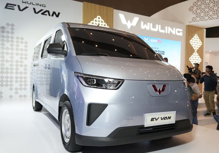 Air EV dan BinguoEV Jadi Mobil Listrik Wuling Terlaris di Gelaran PEVS 2025