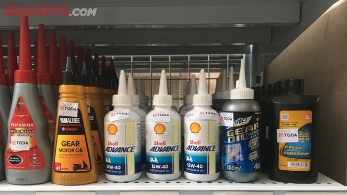 Begini Jadinya Bila Kalian Kelebihan Mengisi Oli Gardan di Motor Matic