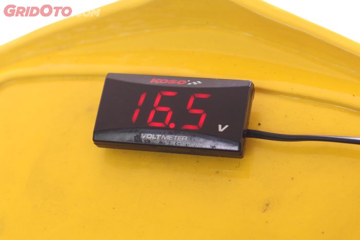 Cara Mudah Pasang Voltmeter Universal di Motor Injeksi Tanpa ke Bengkel