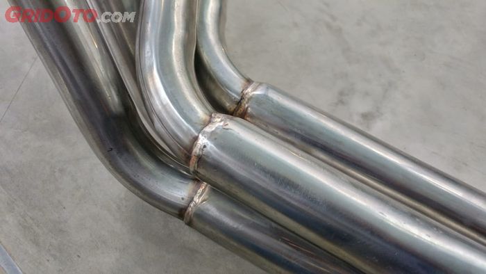 Ini Sebabnya Pipa Knalpot Motor Jenis Stainless Juga Bisa Karatan