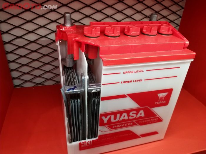 Ini Penyebab Aki Mobil Bekas Cepat Panas Yang Wajib Kalian Ketahui