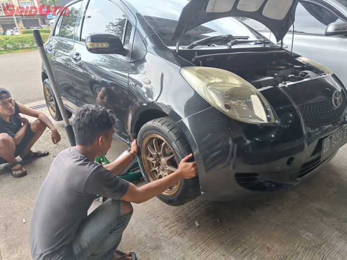 Tiga Tanda Roda Mobil Perlu Segera di Spooring, Dibiarkan Bikin Dompet Menipis