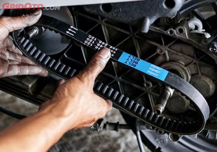 Cara Mudah Membersihkan V-belt di Motor Matic, Jangan Pakai Cairan ini
