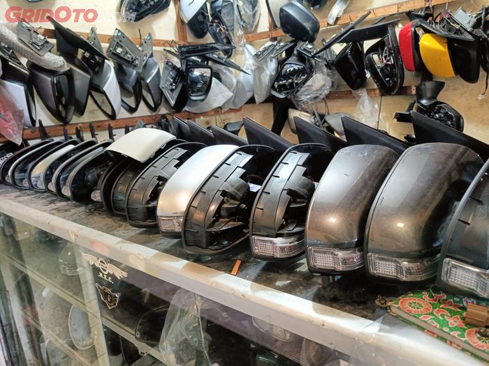 Makin Keren, Biaya Bikin Spion Lipat Otomatis di Toyota Rush