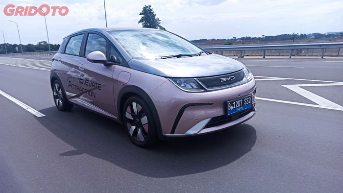 Siapa Lawan Setara SERES 3 yang Harganya Mulai Dari Rp 370 Juta?