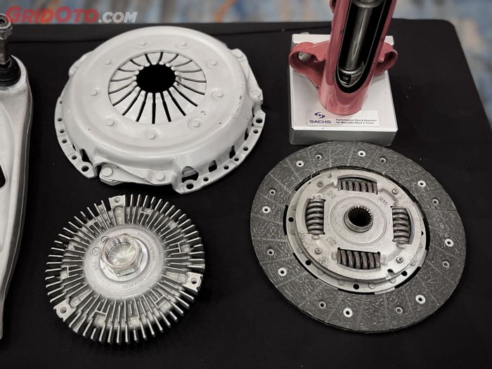 Ciri-ciri Pelat Kopling Mobil Mulai Aus Bisa Dirasakan Seperti Ini