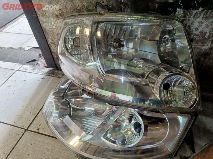Ini Perbedaan Antara Mika Headlamp Mobil Copotan dan Produk Murah