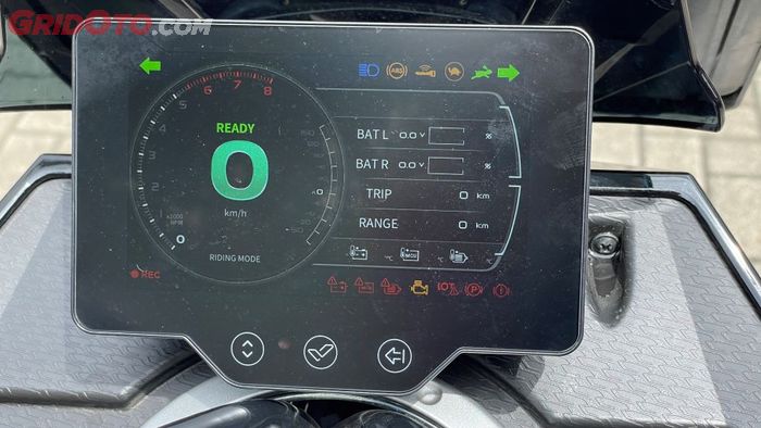 Buktikan Jarak Tempuh Alva Cervo Q Sekali Ngecas, Seberapa Jauh?