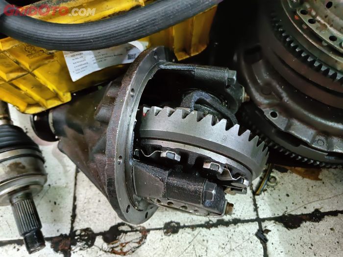 Mulai Bunyi Mendengung, Segini Harga Gardan Copotan Toyota Avanza