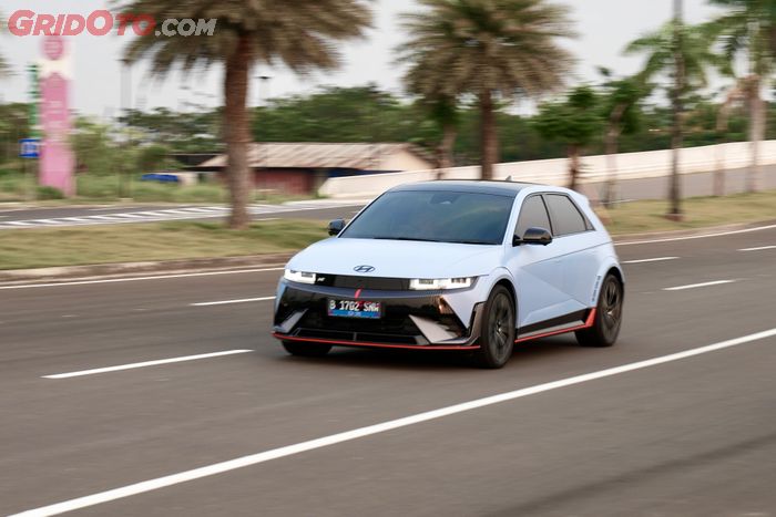 Jika Adu Performa, Ferrari Roma Masih Kalah Sama Hyundai IONIQ 5 N